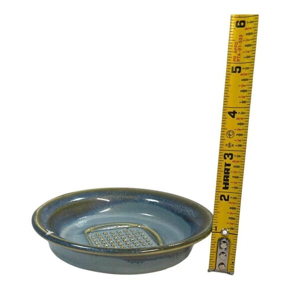 Handmade Pottery The Original Garlic Rub Plate 2008 Maine Studio Blue Glaze - Picture 7 of 8